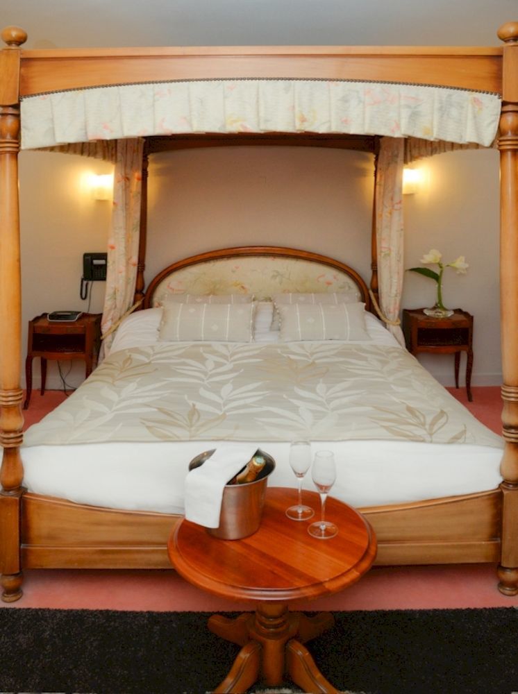Logis Hotel Et Restaurant Du Dauphin Sées المظهر الخارجي الصورة